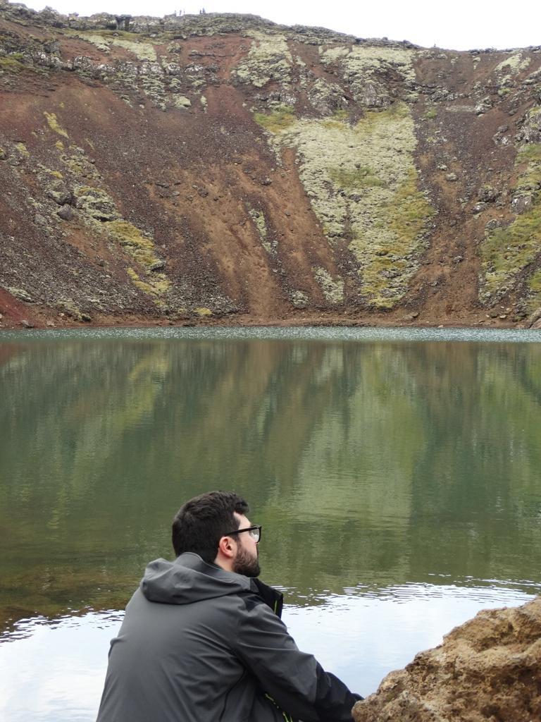 Lago volcánico en Islandia