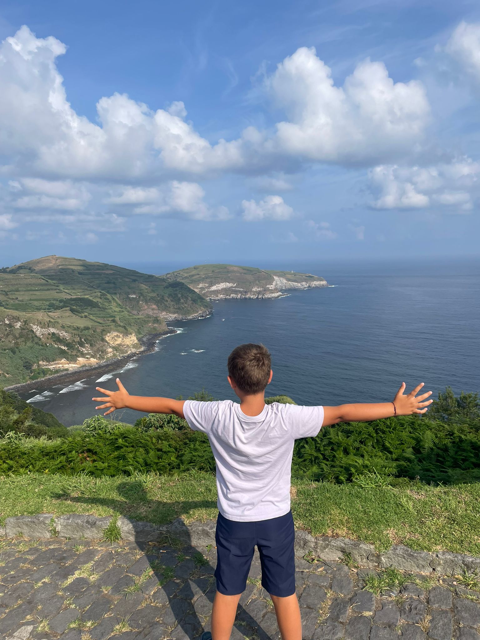 Niño en Azores