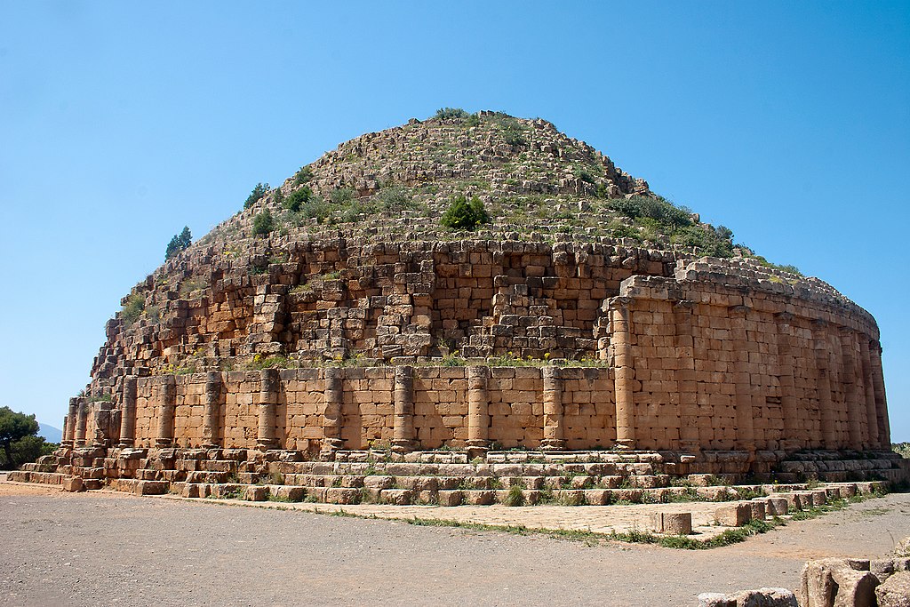 tumba real de juba ii en argelia
